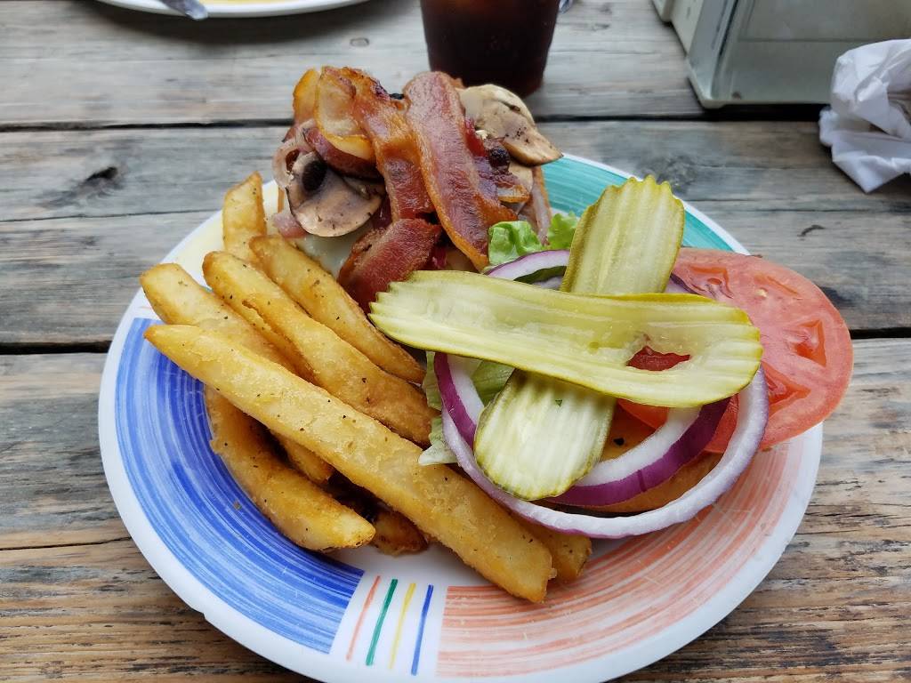 Sams Beach Bar | restaurant | 6325 Clark St, Hudson, FL 34667, USA | 7278681971 OR +1 727-868-1971