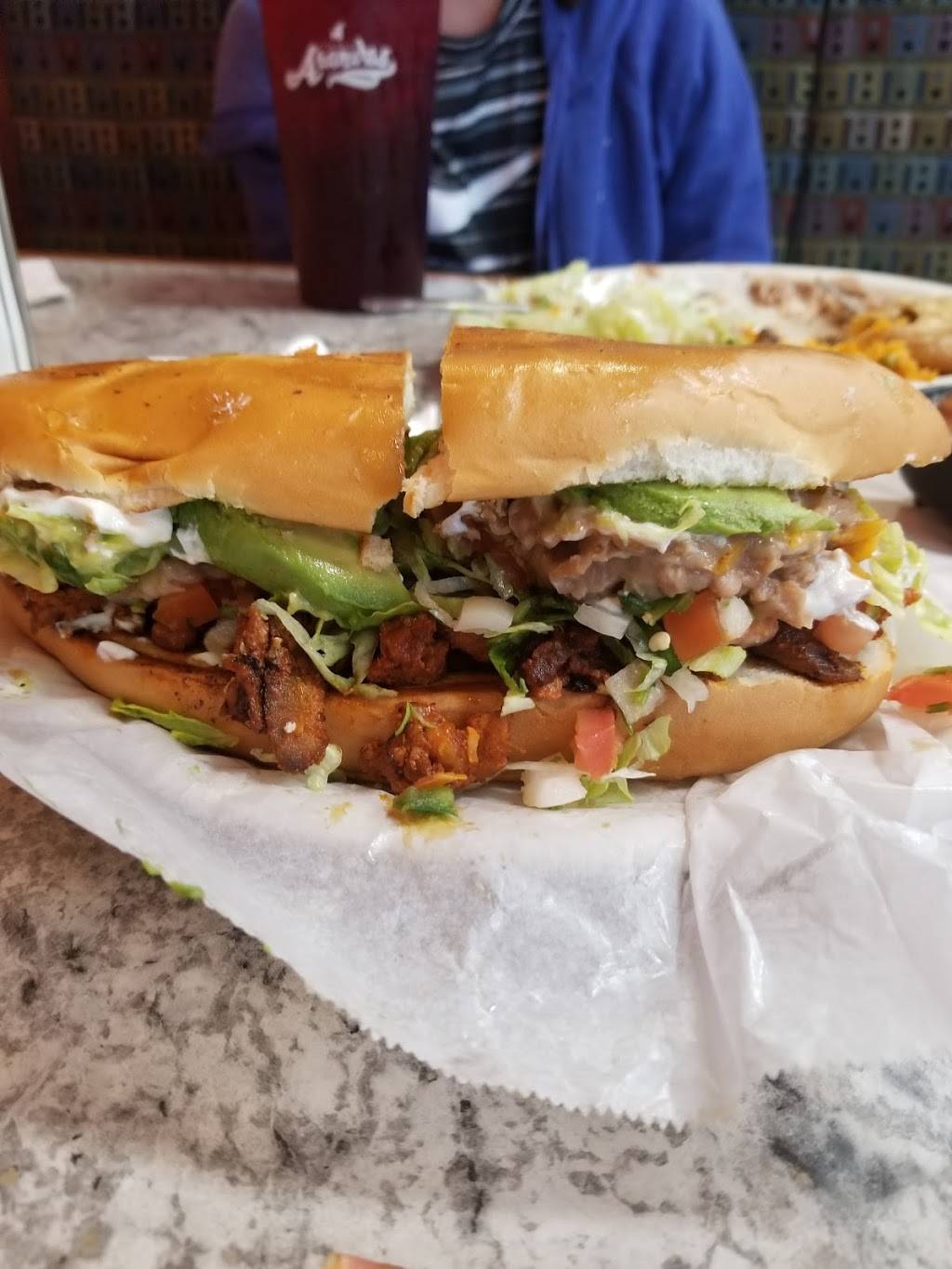 Taquerias Arandas | restaurant | 10739 North Fwy, Houston, TX 77037, USA | 2812721556 OR +1 281-272-1556