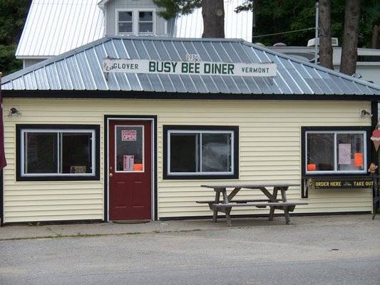 Busy Bee | restaurant | 2985 Glover Rd, Glover, VT 05839, USA | 8025254800 OR +1 802-525-4800