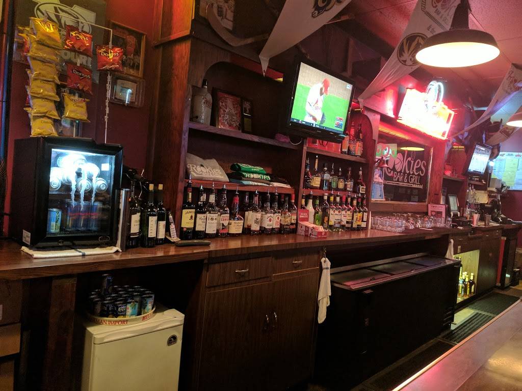 Rookies | restaurant | 6825 Parker Rd, Florissant, MO 63033, USA | 3147419744 OR +1 314-741-9744