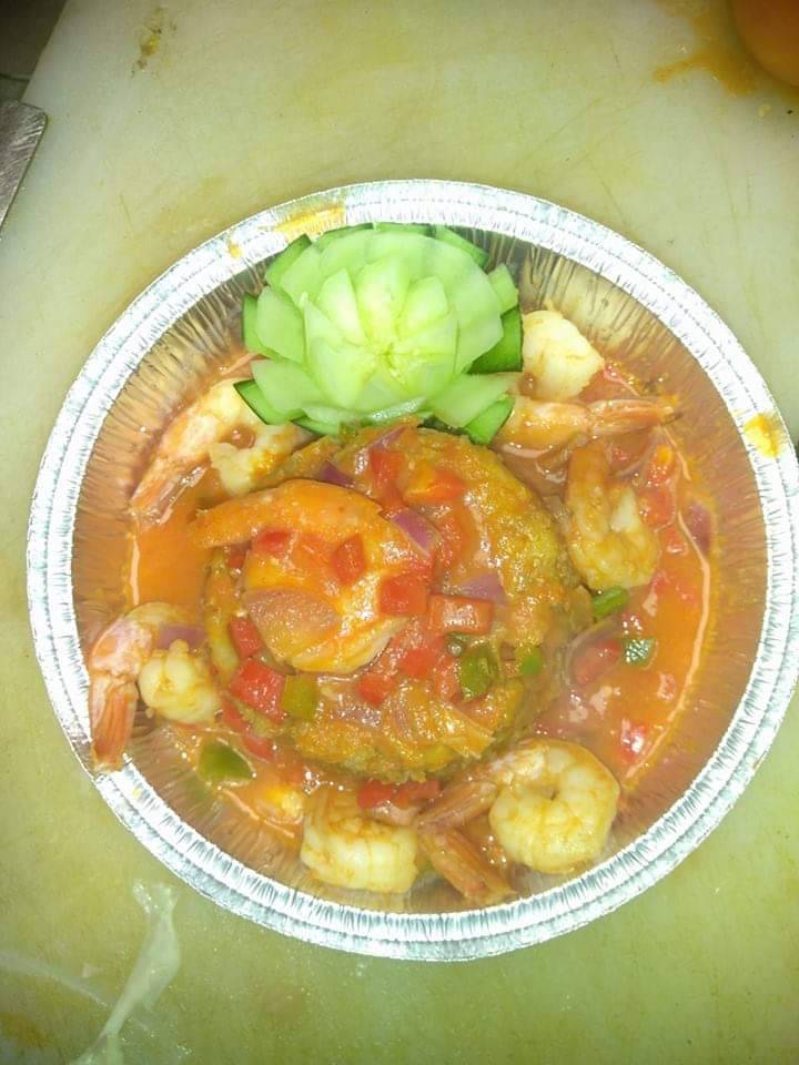 De la Cruz Vargas Restaurant | restaurant | 82 Redwood Ave, Paterson, NJ 07502, USA | 9737826418 OR +1 973-782-6418