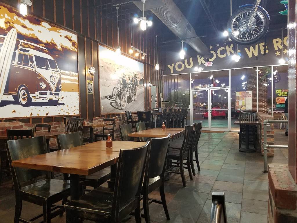 Freebirds World Burrito | restaurant | 1841 Belle Isle Blvd Suite J, Oklahoma City, OK 73118, USA | 4058432302 OR +1 405-843-2302