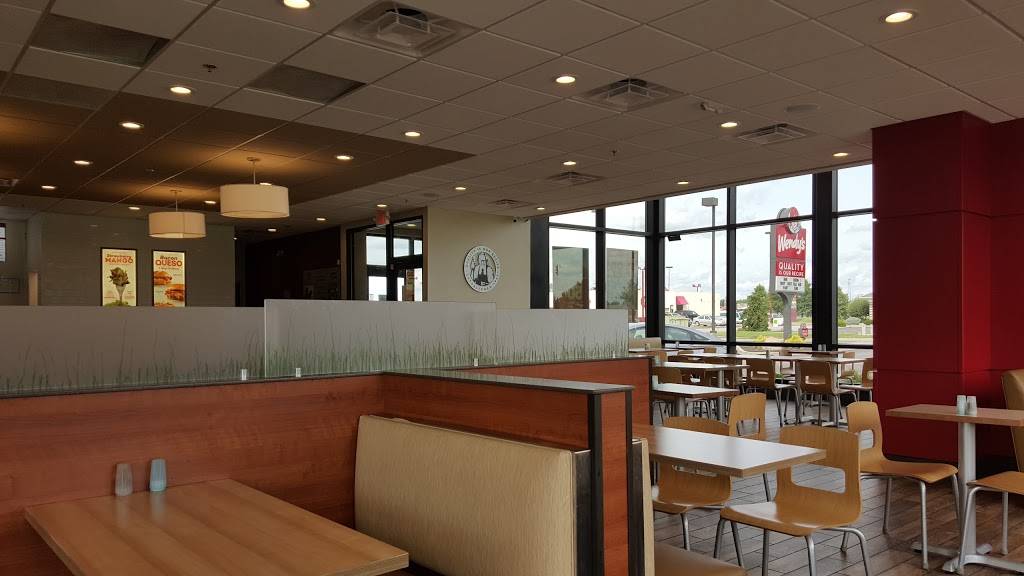 Wendys | restaurant | 1801 N Broadway St, Greensburg, IN 47240, USA | 8126626548 OR +1 812-662-6548