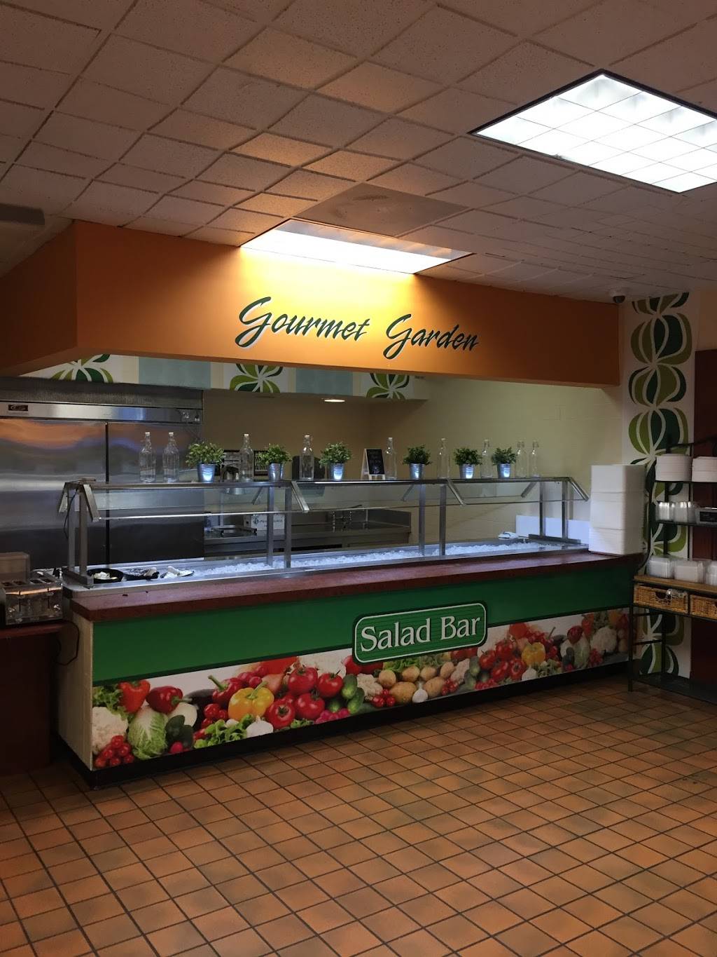 The Metro Cafe @ Essex County College | restaurant | 303 University Ave, Newark, NJ 07102, USA | 9738240717 OR +1 973-824-0717