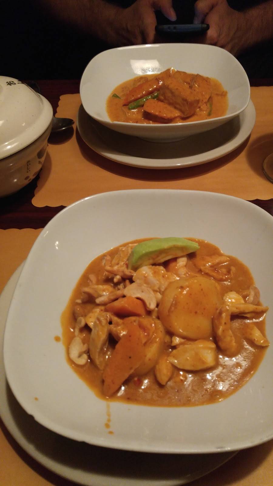 Eat At Thai | restaurant | 975 Dawsonville Hwy, Gainesville, GA 30501, USA | 7702878811 OR +1 770-287-8811