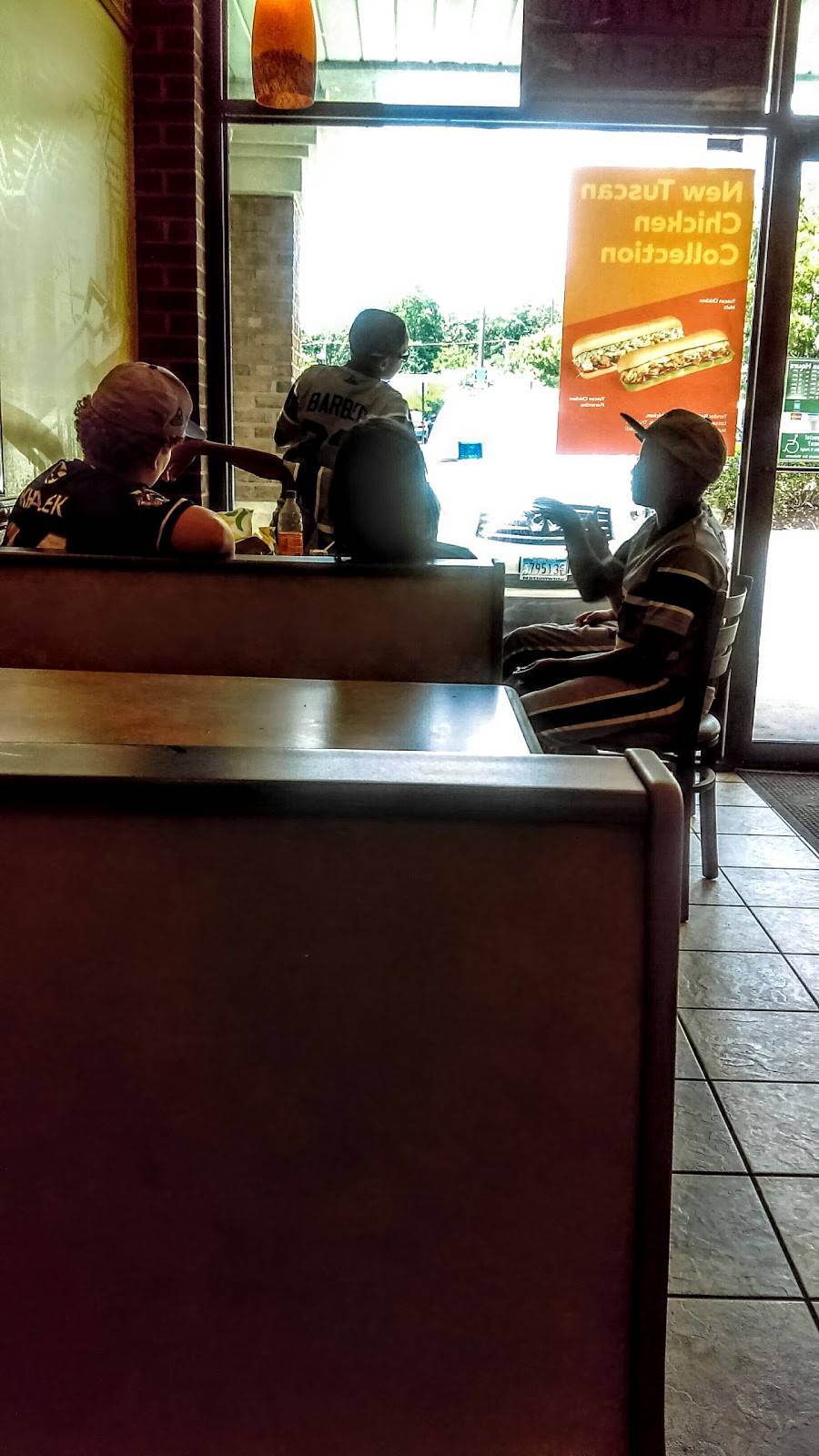 Subway Restaurants | restaurant | 574 Benfield Rd, Severna Park, MD 21146, USA | 4106470032 OR +1 410-647-0032