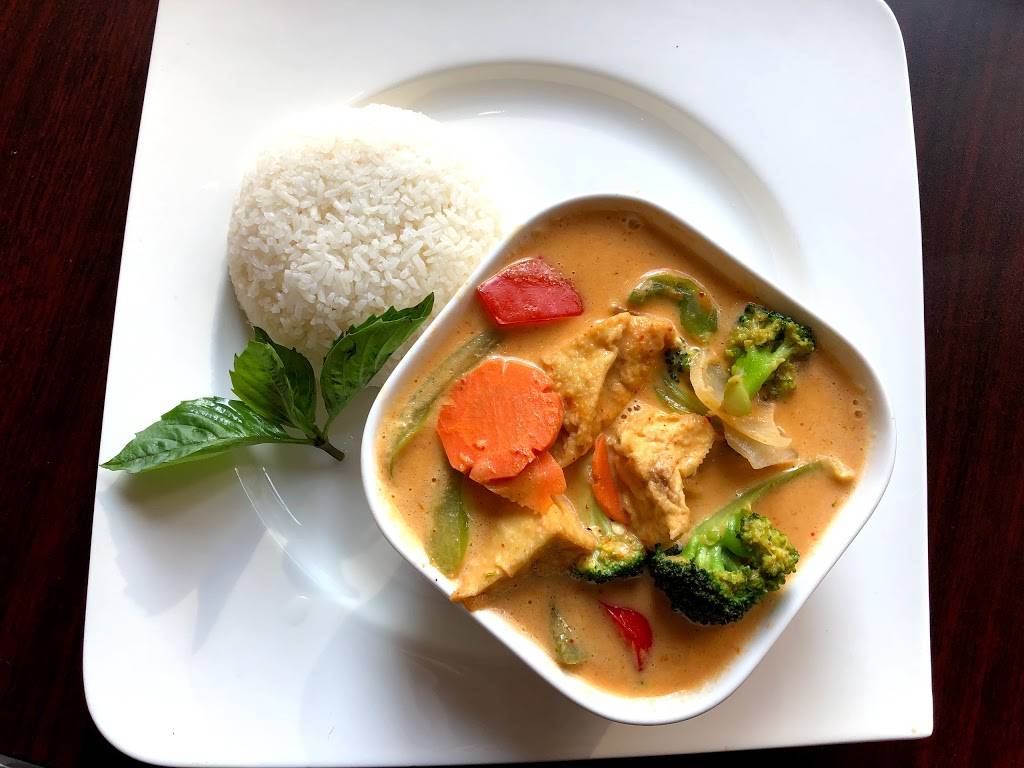 Pho Blooming Rose | meal takeaway | 895 Yonge St, Toronto, ON M4W 2H2, Canada | 4169622825 OR +1 416-962-2825