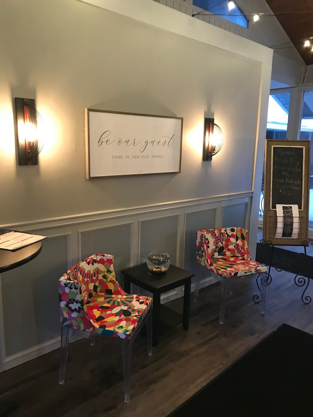 Christinas Grill & Gatherings | restaurant | 3516 US-34, Oswego, IL 60543, USA | 6305548905 OR +1 630-554-8905