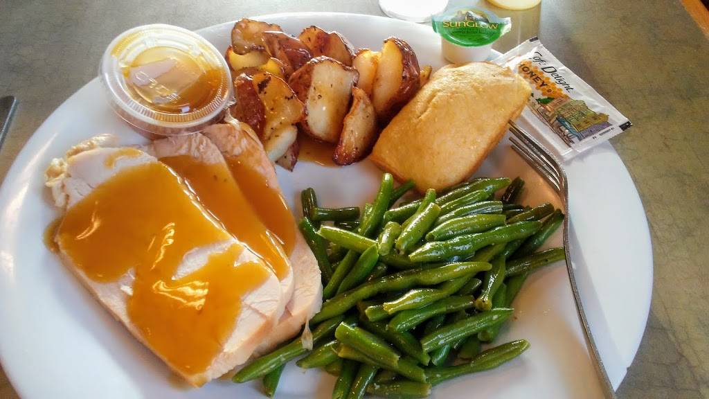 Boston Market | restaurant | 3370 Yorba Linda Blvd, Fullerton, CA 92831, USA | 7149611005 OR +1 714-961-1005