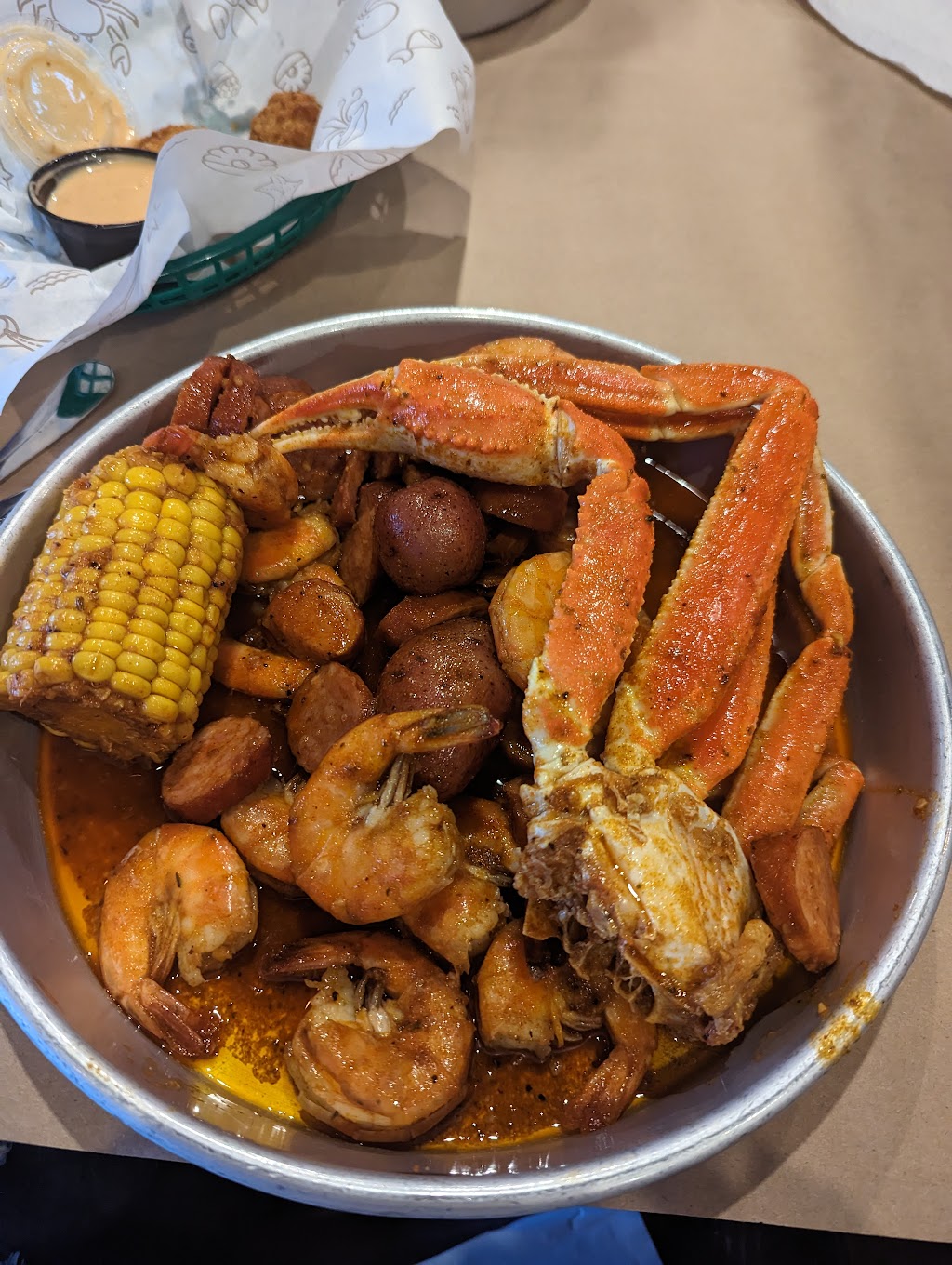 Crafty Crab Apalachee Pkwy | restaurant | 1241 Apalachee Pkwy, Tallahassee, FL 32301, USA | 8506712722 OR +1 850-671-2722