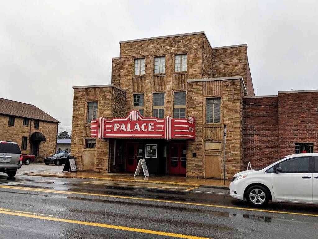 Christys Pub Grub | restaurant | 69 S Main St, Crossville, TN 38555, USA | 9313370531 OR +1 931-337-0531