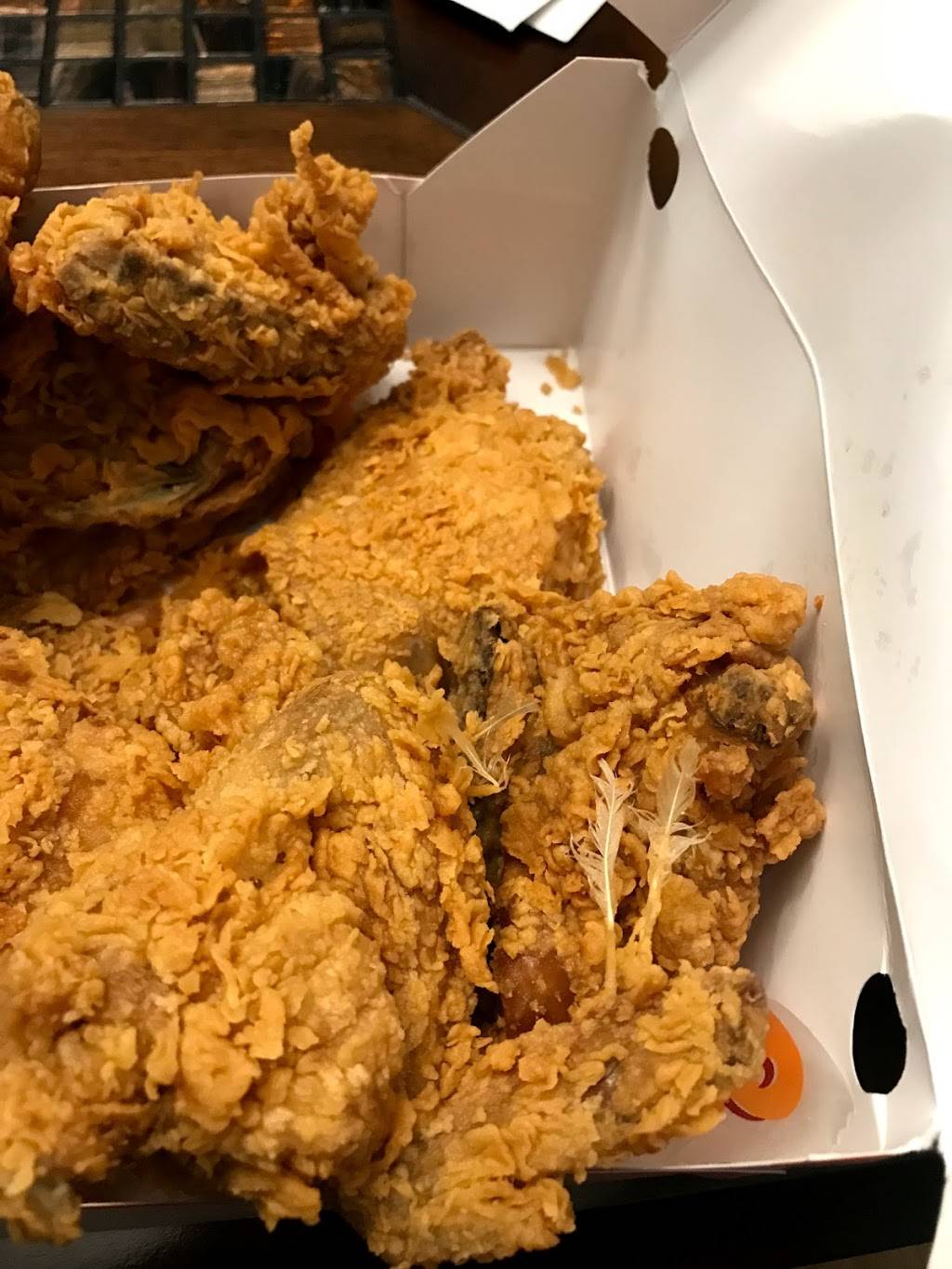 Popeyes Louisiana Kitchen | restaurant | 650 Wolcott St, Waterbury, CT 06705, USA | 2035963934 OR +1 203-596-3934