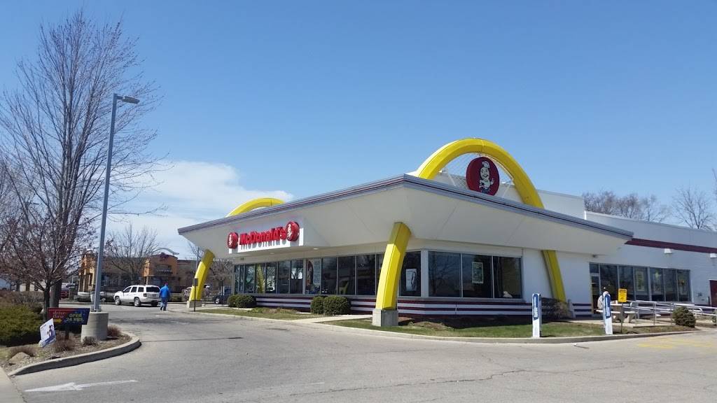 McDonalds | cafe | 3926 52nd St, Kenosha, WI 53144, USA | 2626583839 OR +1 262-658-3839