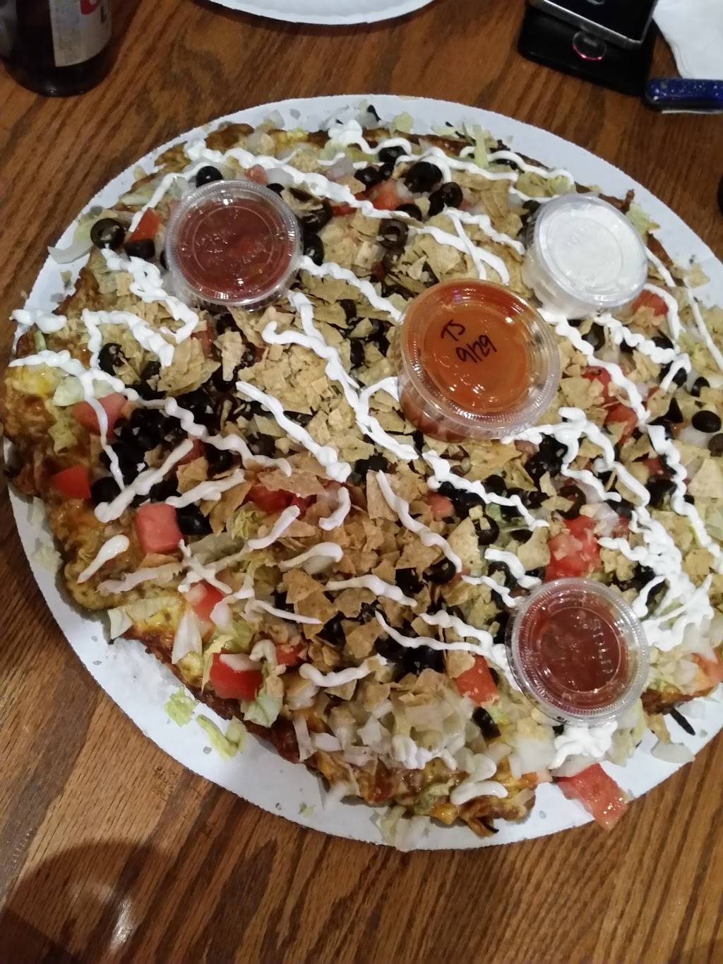 Leez Place | restaurant | 2738 N 48th Rd, Sandwich, IL 60548, USA | 8154984499 OR +1 815-498-4499