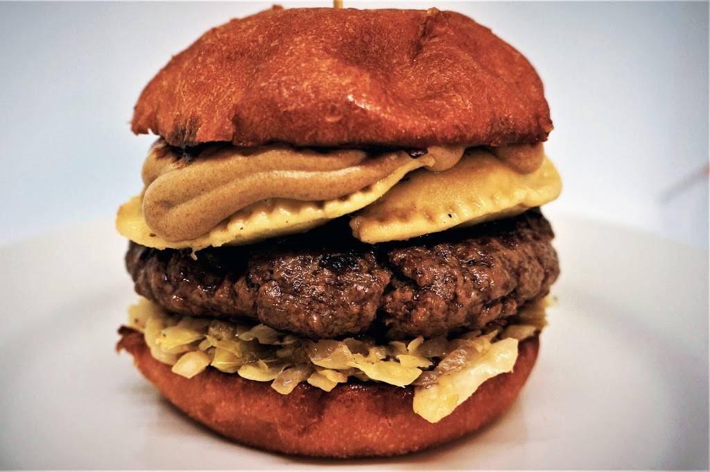 Gunselmans Tavern | restaurant | 21490 Lorain Rd, Fairview Park, OH 44126, USA | 4403315719 OR +1 440-331-5719