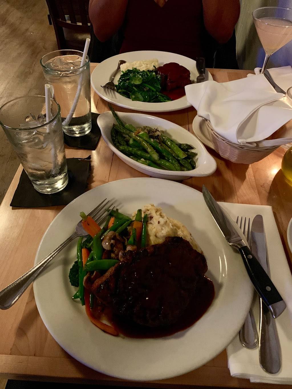 Fonzs Restaurant | restaurant | 1017 Manhattan Ave, Manhattan Beach, CA 90266, USA | 3103761536 OR +1 310-376-1536