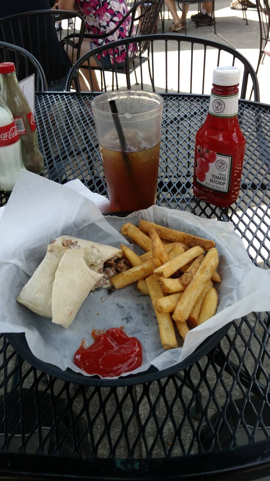 Mangos Bar & Grill | restaurant | 16430 Booker T Washington Hwy, Moneta, VA 24121, USA | 5407211632 OR +1 540-721-1632