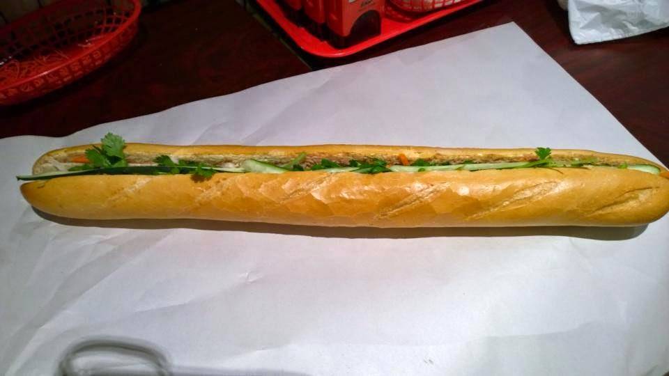 Les Baguettes | restaurant | 6757 Wilson Blvd, Falls Church, VA 22044, USA | 5713958459 OR +1 571-395-8459