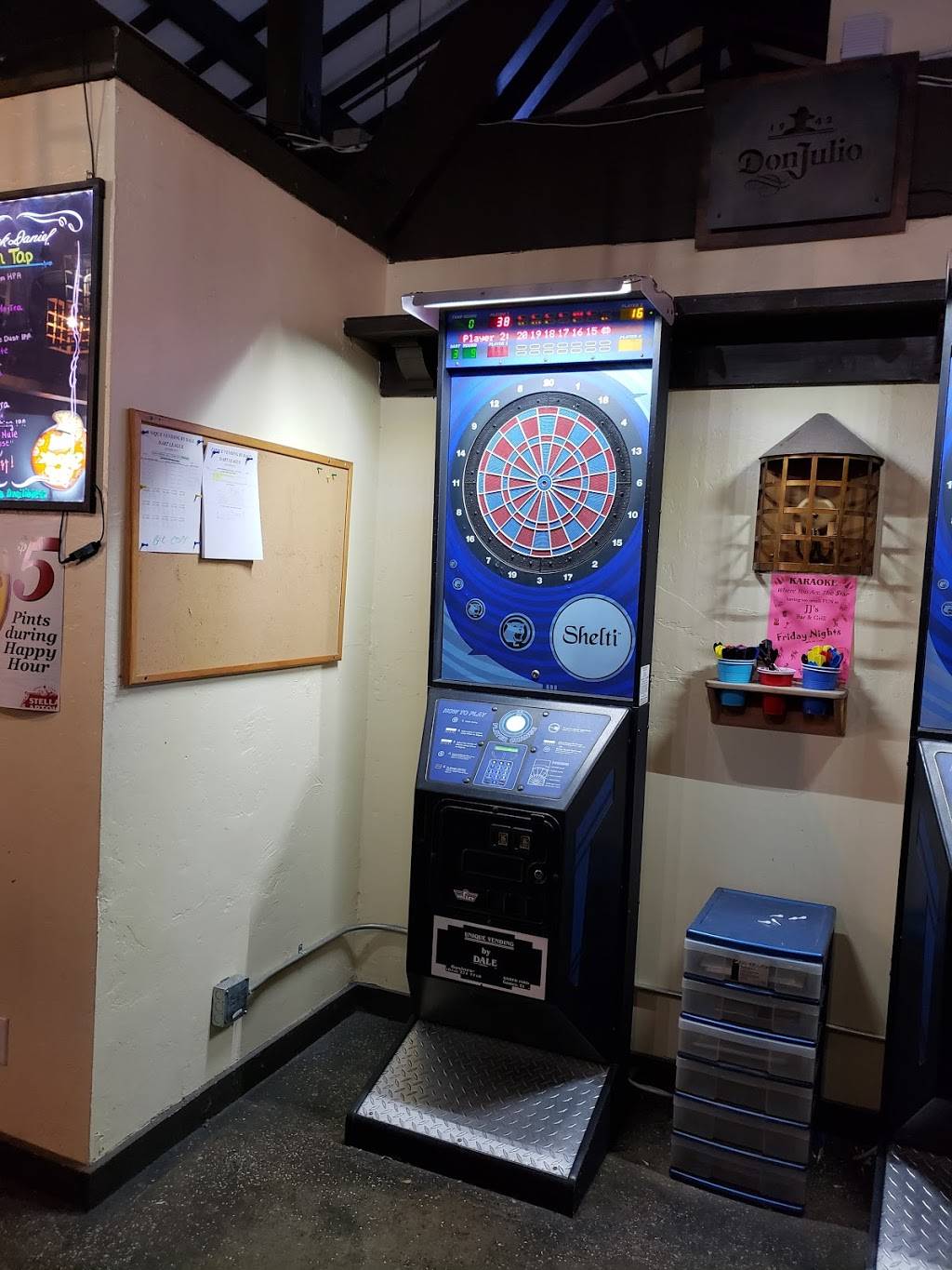 JJs Bar & Grill | restaurant | 25848 Tournament Rd, Valencia, CA 91355, USA | 6617997557 OR +1 661-799-7557