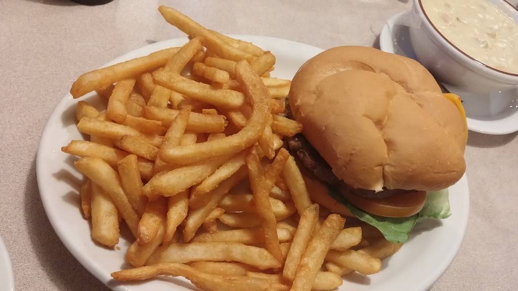 Four Star Family Restaurant | restaurant | 2911 8th St S, Wisconsin Rapids, WI 54494, USA | 7154244554 OR +1 715-424-4554