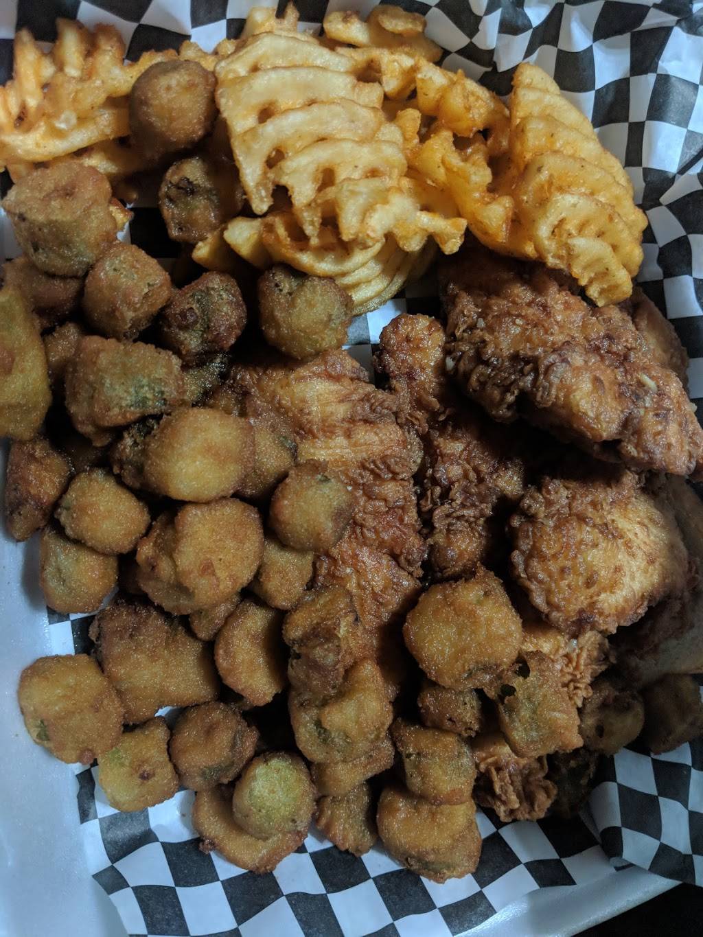 The Rolling Rooster | restaurant | 100 12th St #110, Pflugerville, TX 78660, USA | 5125513411 OR +1 512-551-3411