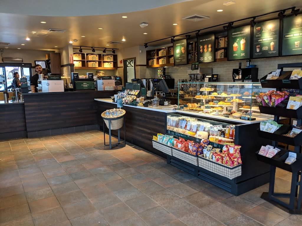 Starbucks | cafe | 4507 Austin Blvd, Island Park, NY 11558, USA | 5164320416 OR +1 516-432-0416