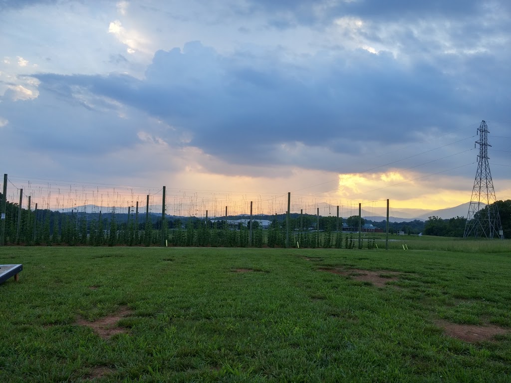 Blue Mountain Barrel House & Smokin Barrel Restaurant | restaurant | 495 Cooperative Way, Arrington, VA 22922, USA | 4342634002 OR +1 434-263-4002