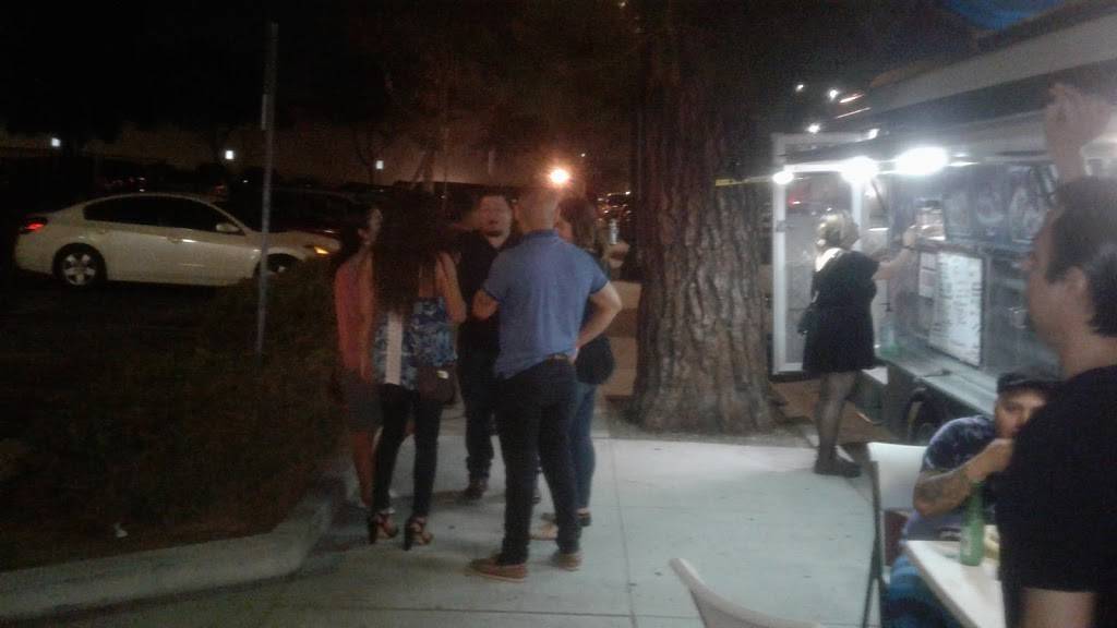 Lalo Food Truck | restaurant | 6518 Comstock Ave, Whittier, CA 90601, USA | 5622032575 OR +1 562-203-2575