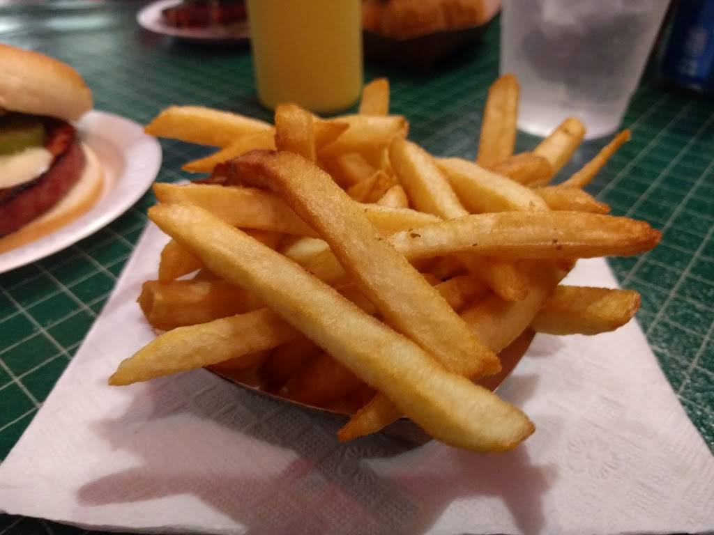 G & R Tavern | restaurant | 103 N Marion St, Waldo, OH 43356, USA | 7407269685 OR +1 740-726-9685