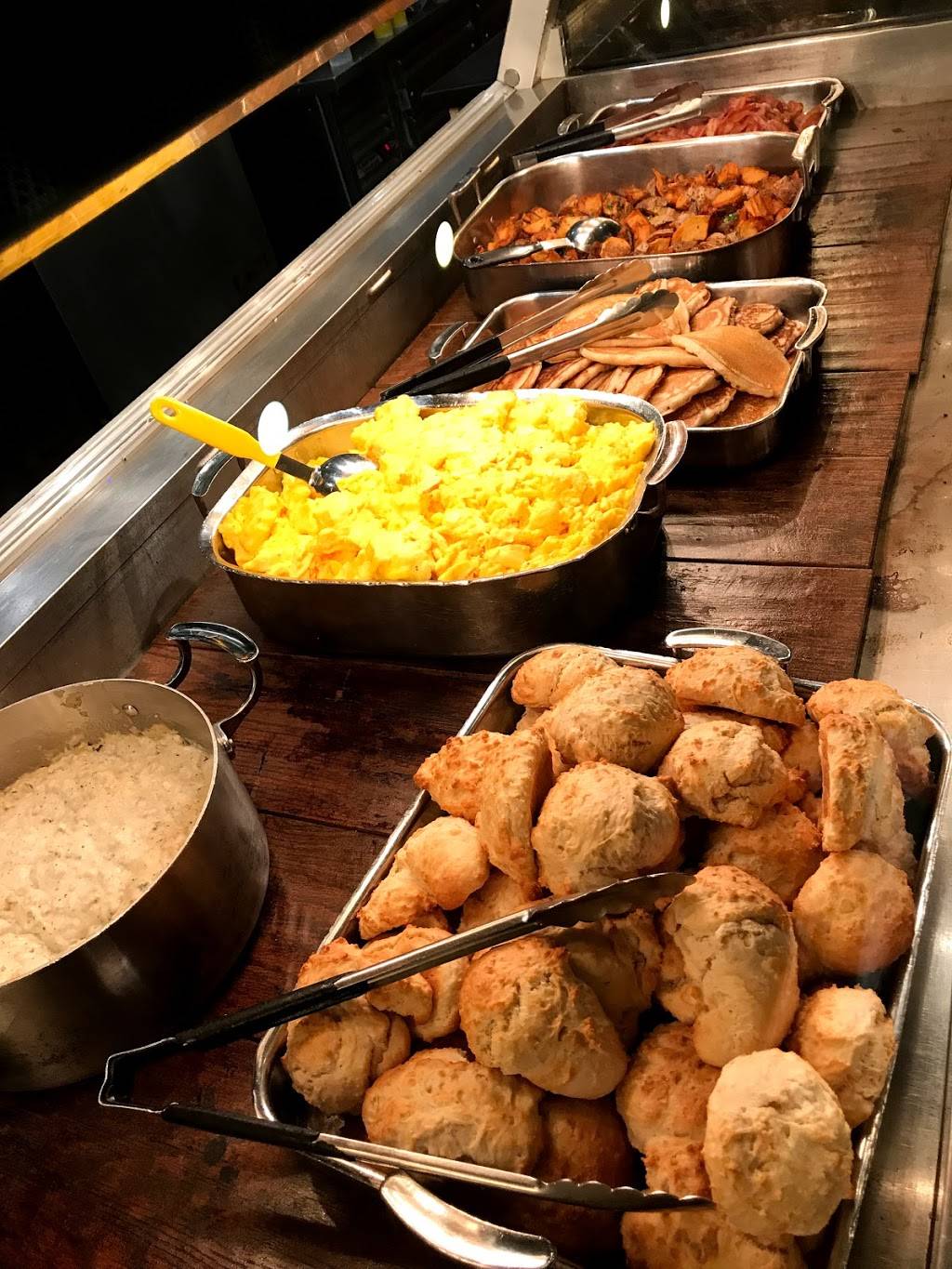 Fribley Marché | restaurant | Fribley Commons, 2315 Murray Hill Rd, Cleveland, OH 44106, USA | 2163682000 OR +1 216-368-2000