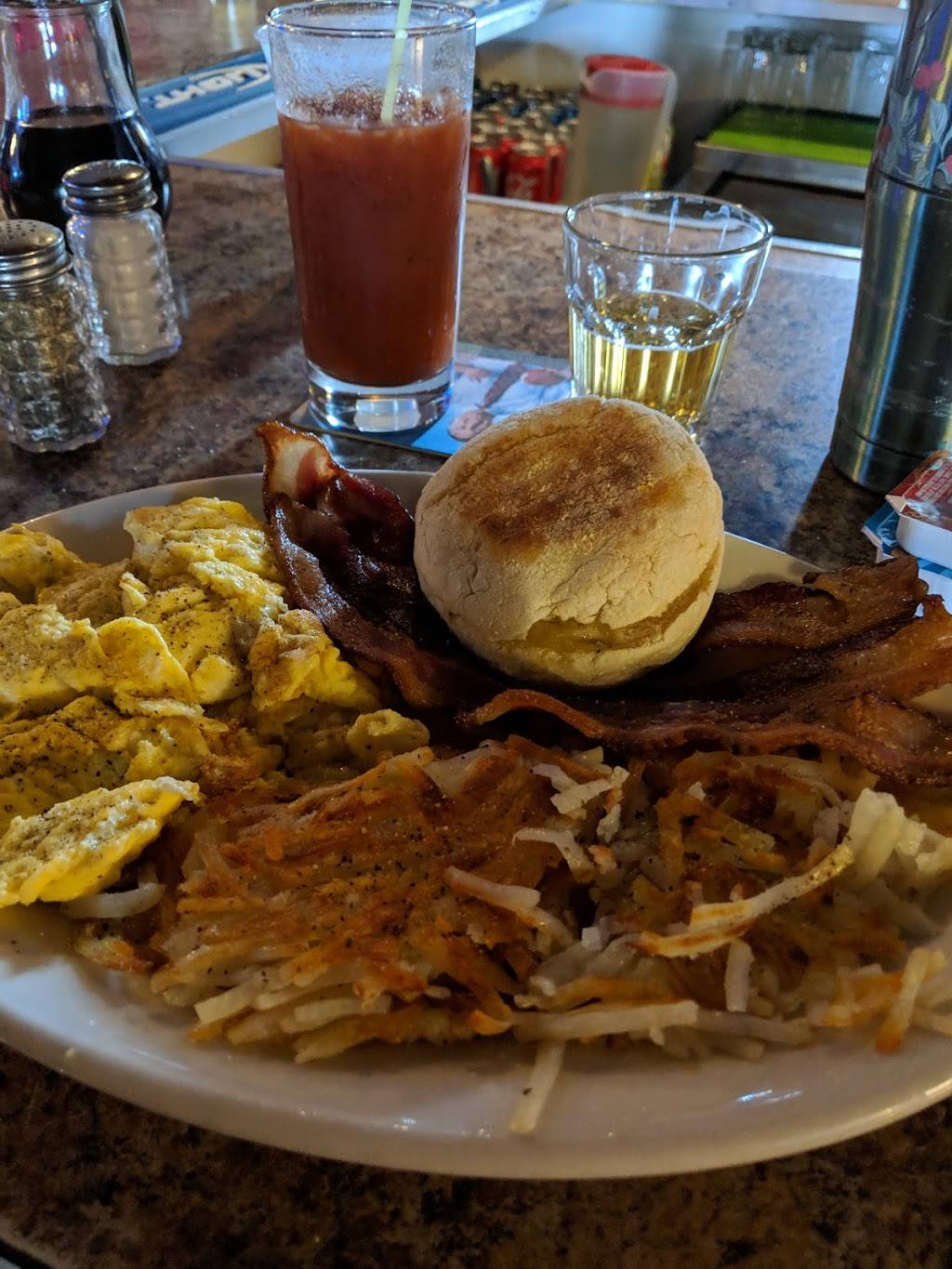 Country Prime Time Bar & Grill | restaurant | 20565 Langford Way, Jordan, MN 55352, USA | 9524923452 OR +1 952-492-3452