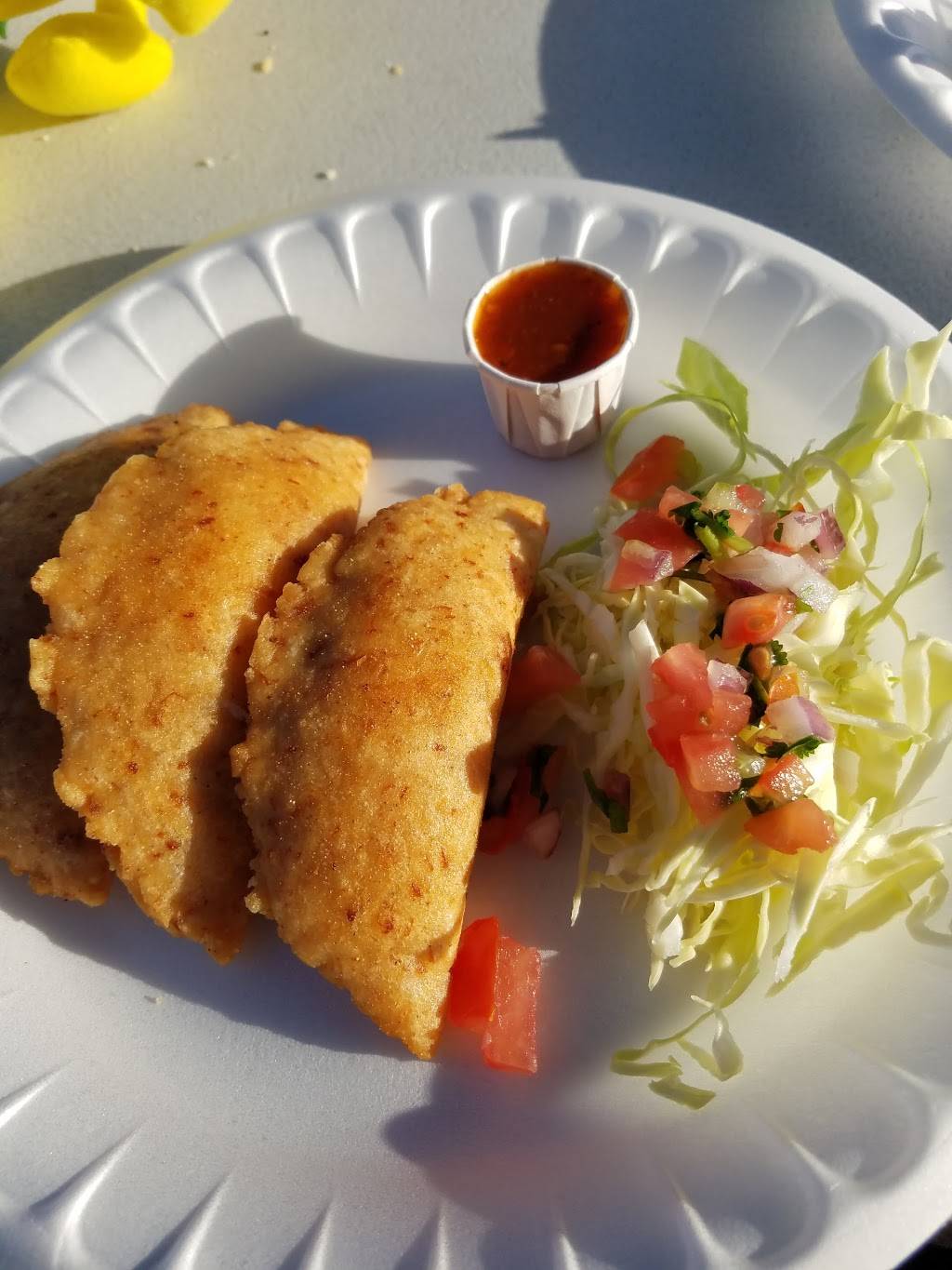 Maracas Cafe & Catering | restaurant | 2804, 3300 N Broadway, Los Angeles, CA 90031, USA | 3232250506 OR +1 323-225-0506