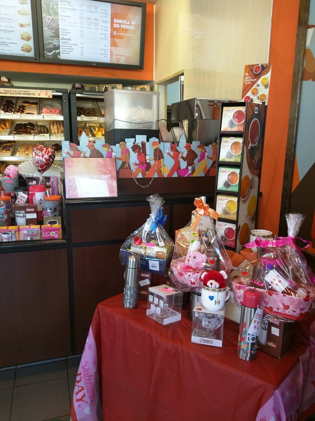 Dunkin | cafe | 811 E Ogden Ave, Naperville, IL 60563, USA | 6303550472 OR +1 630-355-0472