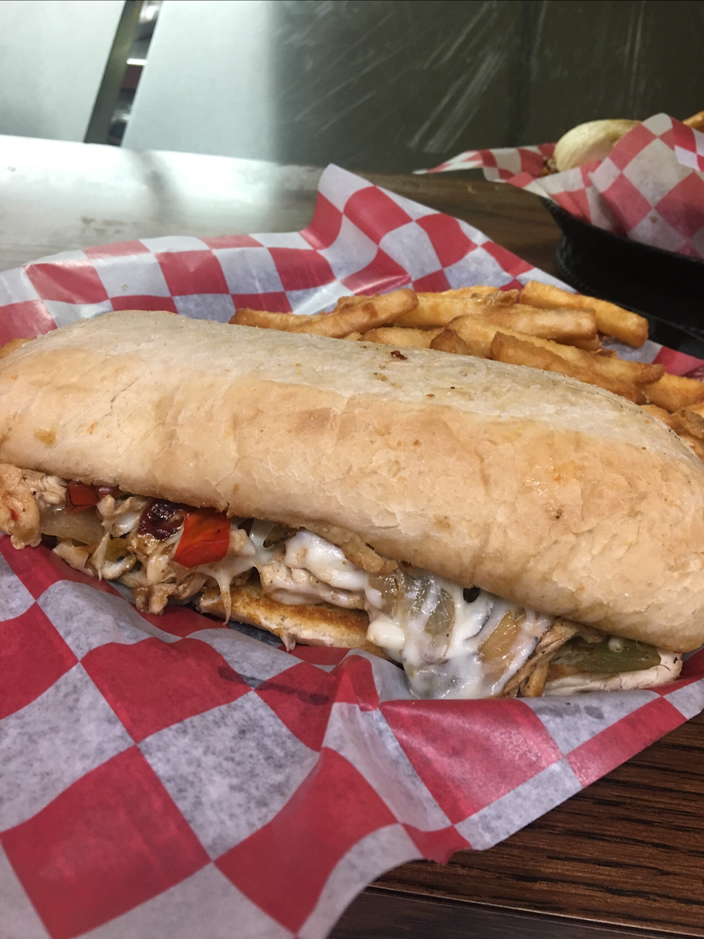 Blaze Pub & Grub | restaurant | 1920 E 53rd St, Anderson, IN 46013, USA | 7656429336 OR +1 765-642-9336