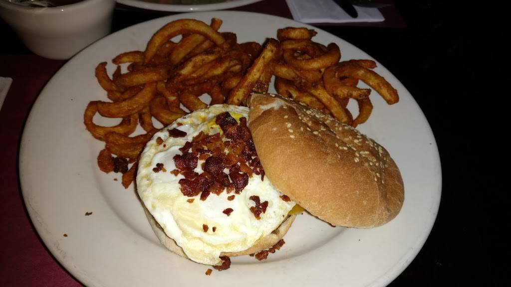 Brian Dempseys | restaurant | 3931 Bell Blvd, Bayside, NY 11361, USA | 7186313024 OR +1 718-631-3024