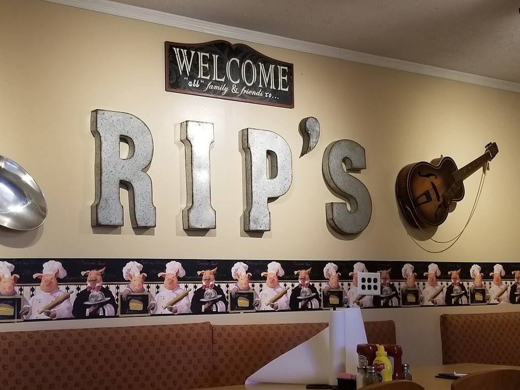 Rips Family BBQ | restaurant | 302 W 5th St, Connersville, IN 47331, USA | 7652221103 OR +1 765-222-1103