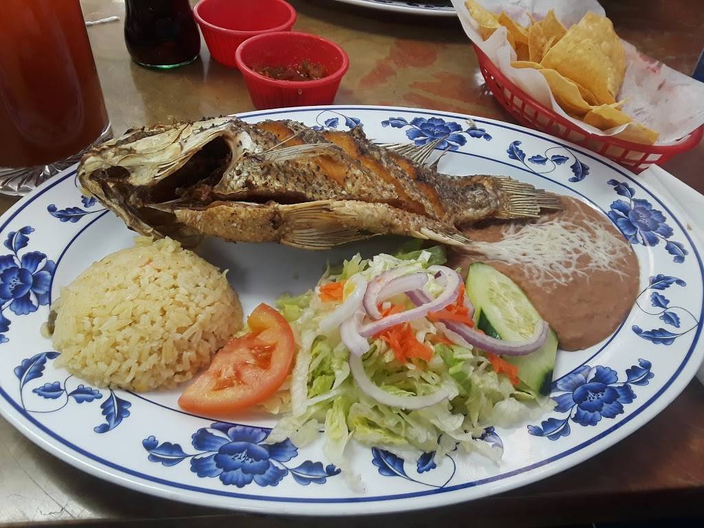 Mariscos Vuelve A La Vida | restaurant | 5630 W Camelback Rd, Glendale, AZ 85301, USA | 6233228436 OR +1 623-322-8436