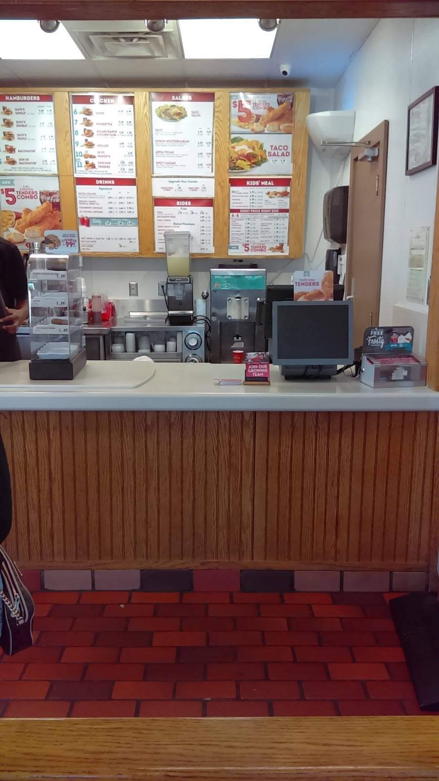 Wendys | restaurant | 4761 Navy Rd, Millington, TN 38053, USA | 9018728131 OR +1 901-872-8131