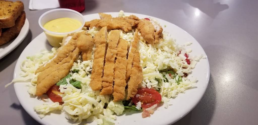 Three Guys Pizzeria | restaurant | 95 N Mountain Blvd, Mountain Top, PA 18707, USA | 5704742100 OR +1 570-474-2100