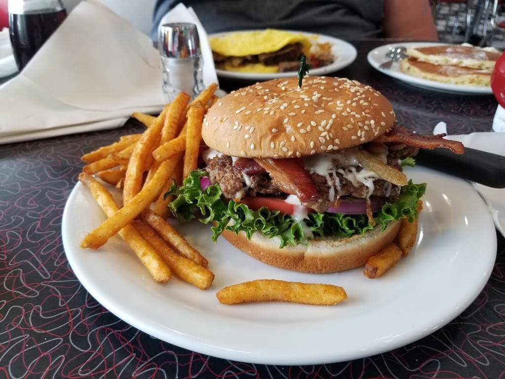 Dennys | restaurant | 370 Millennium Blvd, Brunswick, GA 31525, USA | 9122790903 OR +1 912-279-0903