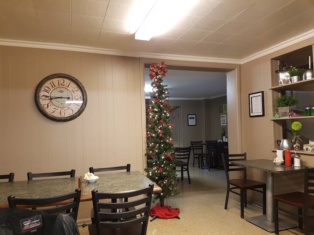 Specks Restaurant | restaurant | 266 Bathurst St, Amherstburg, ON N9V 1Y9, Canada | 5197367619 OR +1 519-736-7619