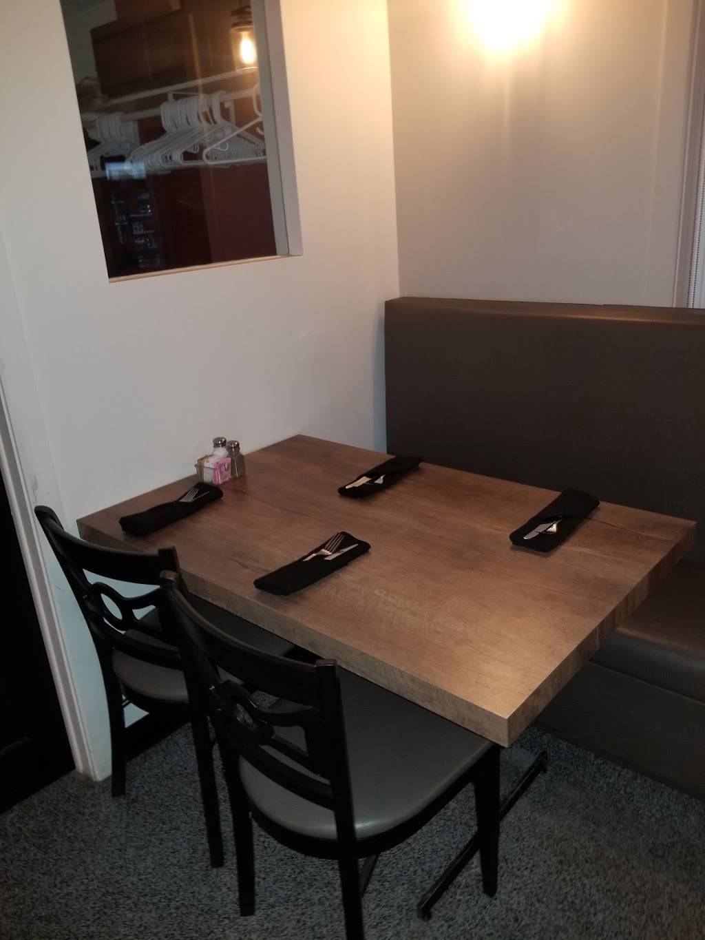 Restaurant Pizza Bellefeuille | meal delivery | 944 Boulevard de la Salette, Saint-Jérôme, QC J5L 2J9, Canada | 4504381188 OR +1 450-438-1188