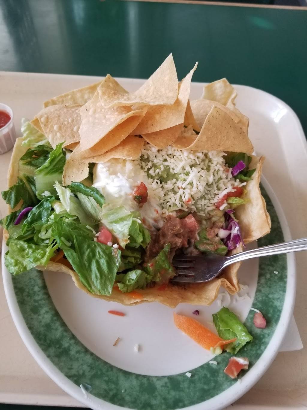 Los Burritos | restaurant | 4929 Sunset Blvd, Los Angeles, CA 90027, USA | 3236655585 OR +1 323-665-5585