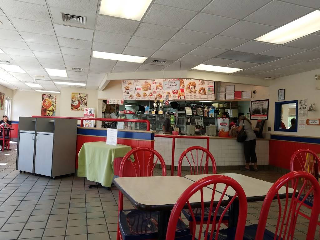 KFC | restaurant | 40 Princeton Hightstown Rd, East Windsor, NJ 08520, USA | 6094260709 OR +1 609-426-0709