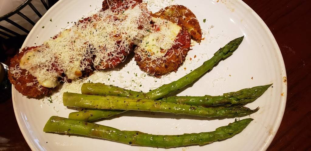 Carrabbas Italian Grill | restaurant | 2335 Hwy 6, Sugar Land, TX 77478, USA | 2819804433 OR +1 281-980-4433