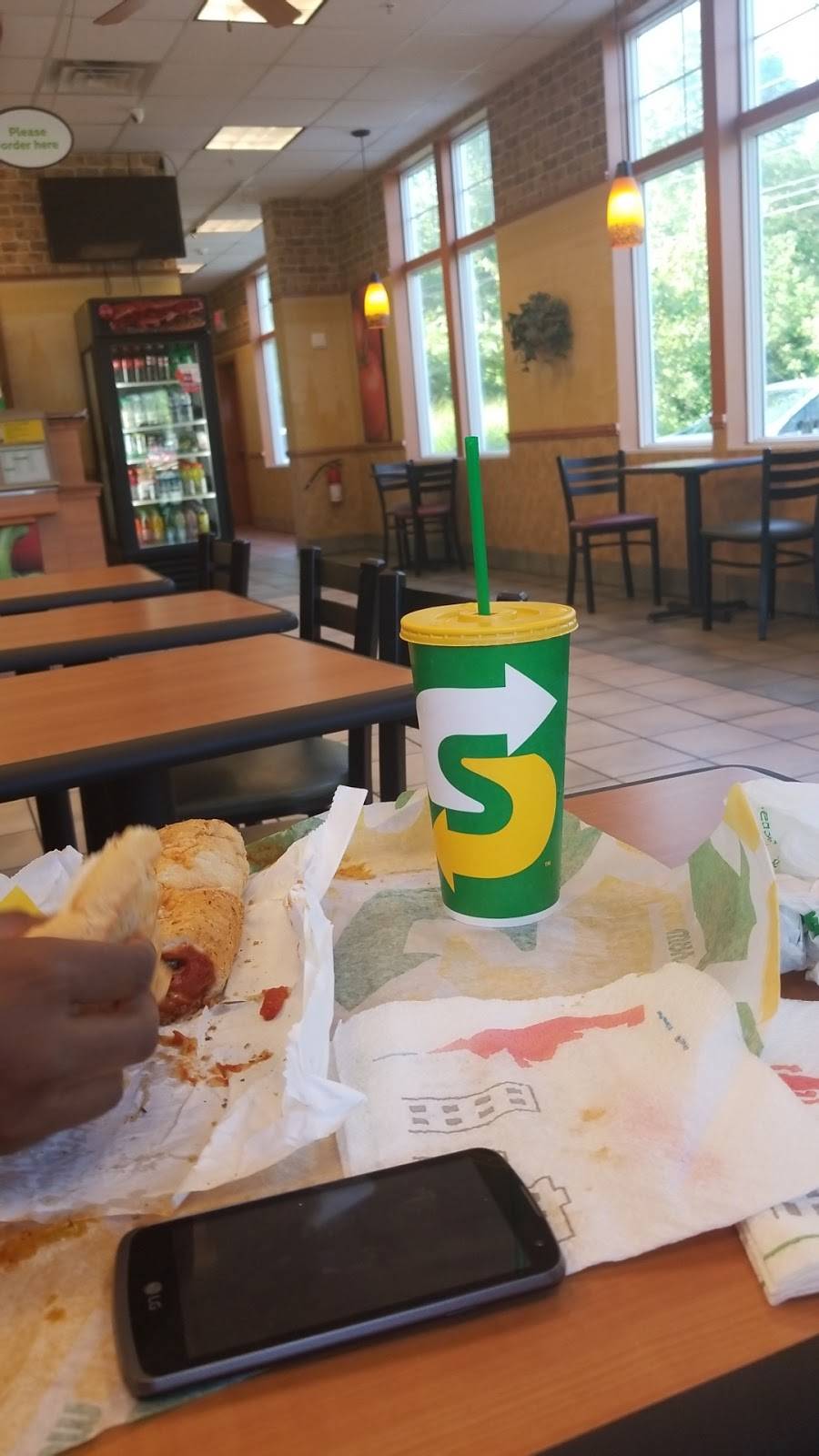 Subway Restaurants | restaurant | 17 Merritt Blvd, Fishkill, NY 12524, USA | 8457652628 OR +1 845-765-2628