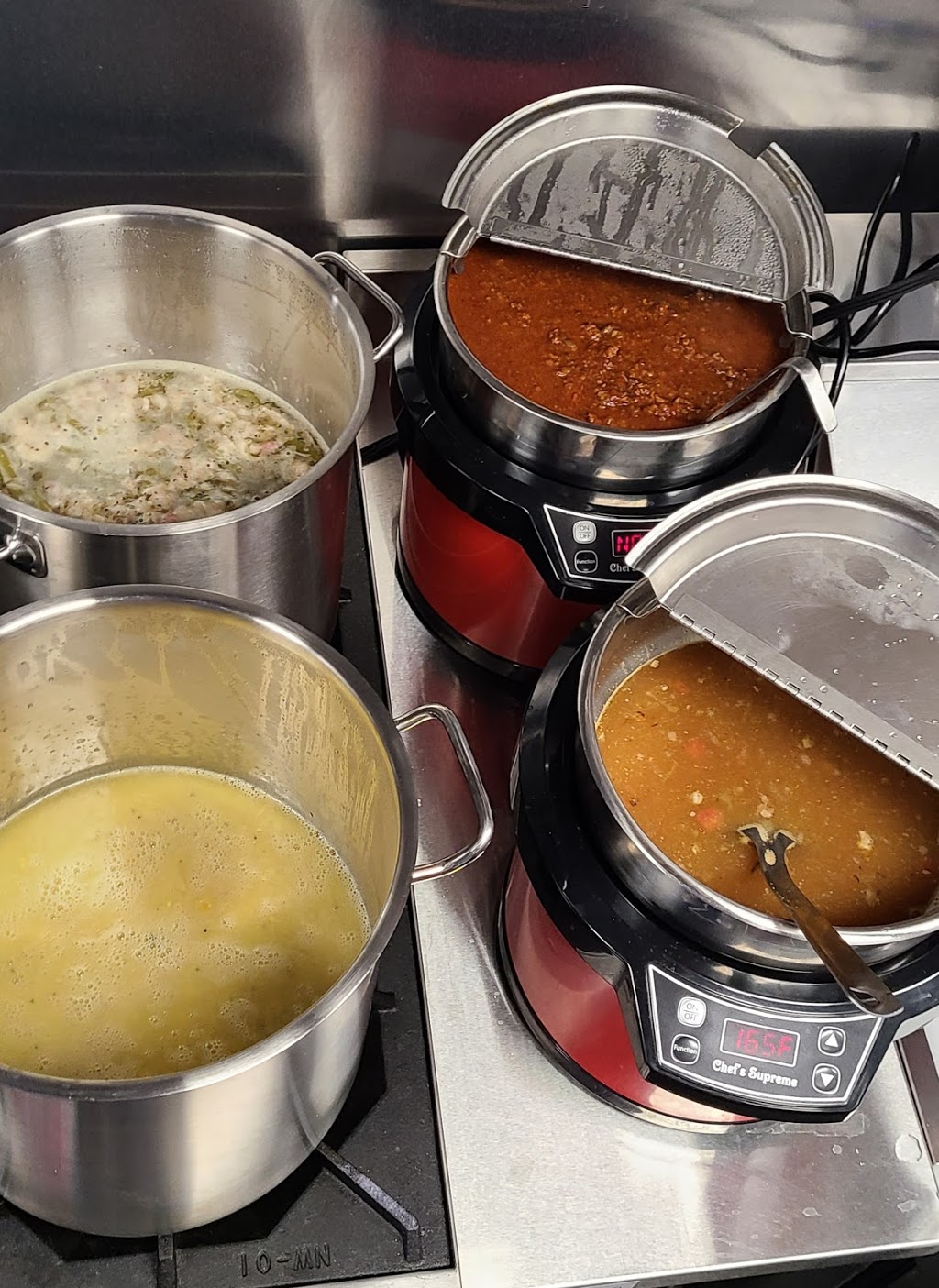 Bulls & Bellows | restaurant | 6920 Farm to Market Rd 1488, Magnolia, TX 77354, USA | 2817457638 OR +1 281-745-7638