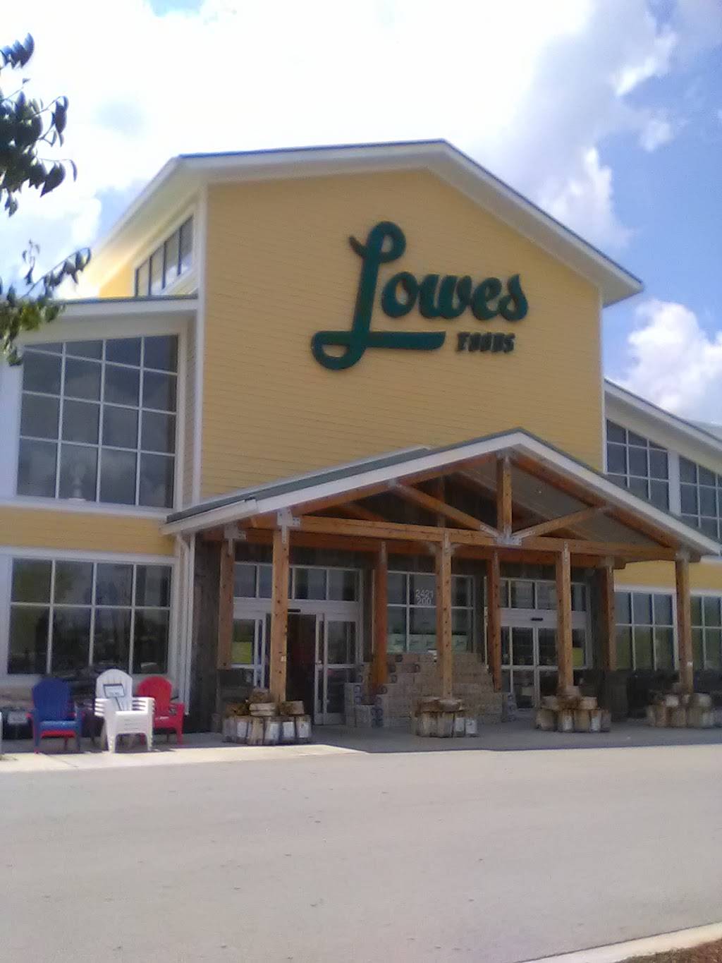 Lowes Foods of Jacksonville | bakery | 2421 Gum Branch Rd #200, Jacksonville, NC 28540, USA | 9109394358 OR +1 910-939-4358