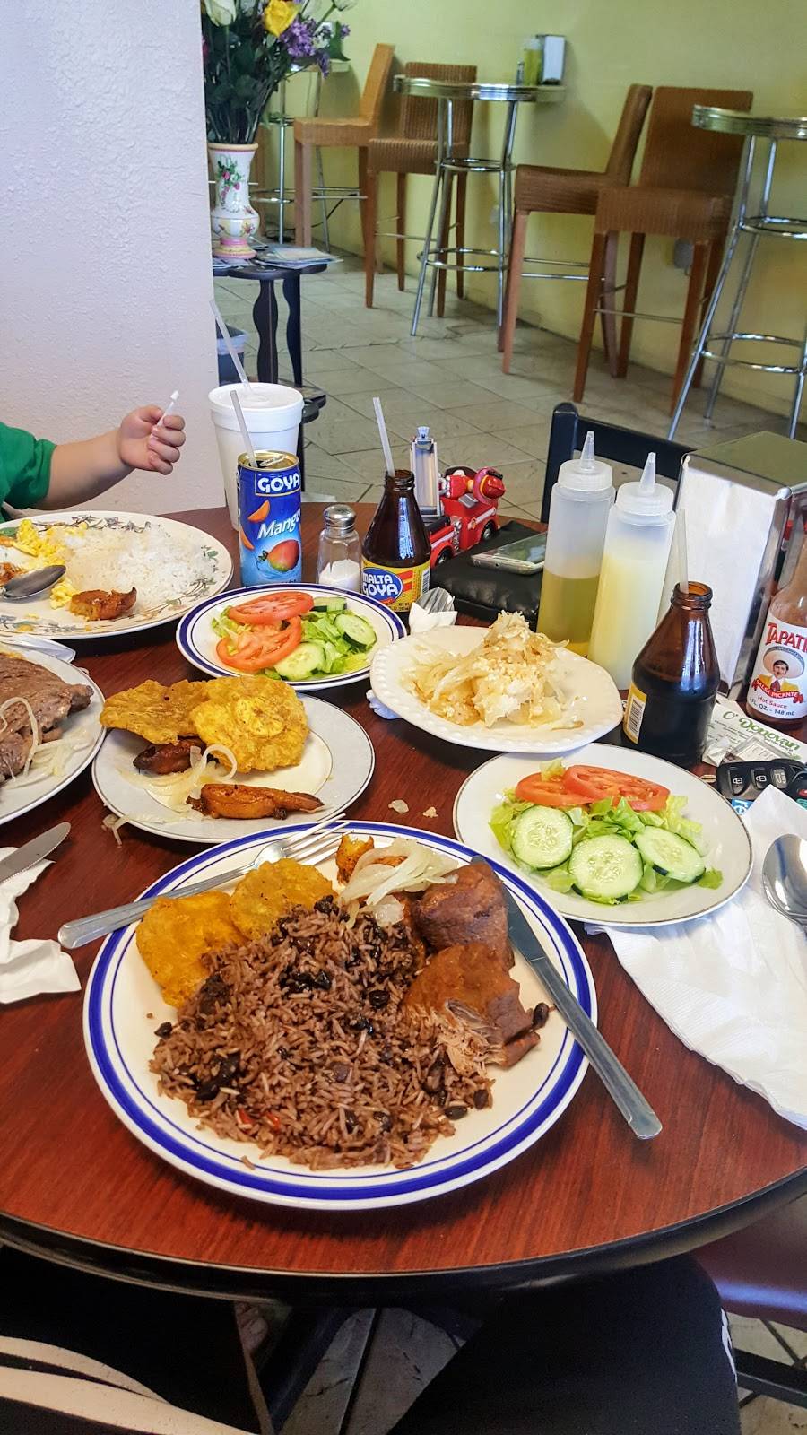 El Tinajon | restaurant | 3762 E Flamingo Rd, Las Vegas, NV 89121, USA | 7025312743 OR +1 702-531-2743