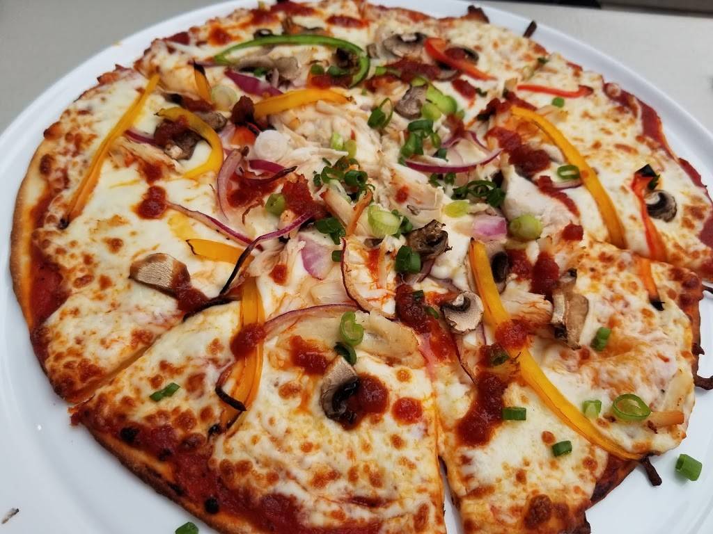 Resto de la Plage | restaurant | 4879 Chemin Royal, Saint-Jean-de-lÎle-dOrléans, QC G0A 3W0, Canada | 4188293315 OR +1 418-829-3315